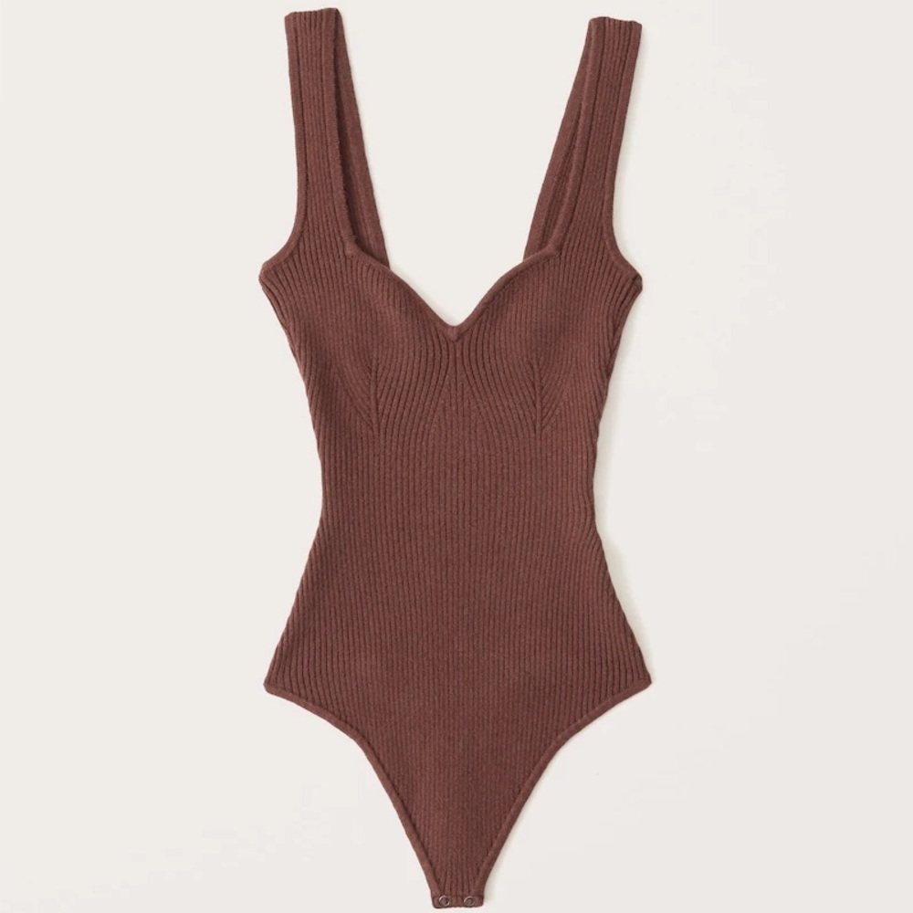 Abercrombie & Fitch ribbed knit sweetheart bodysuit